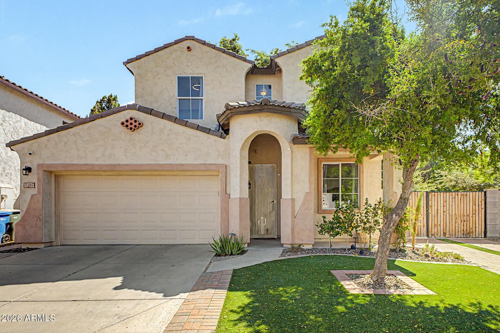 1205 E Chambers Street, Phoenix, AZ 85040 — photo 1 of 34
