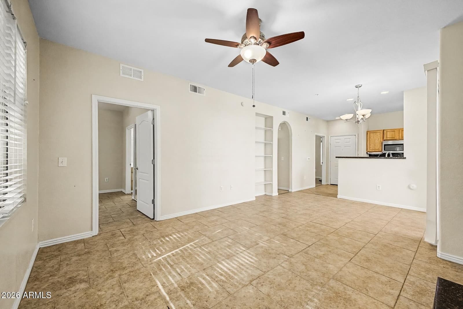 2929 W Yorkshire Drive 1120, Phoenix, AZ 85027 — photo 5 of 49