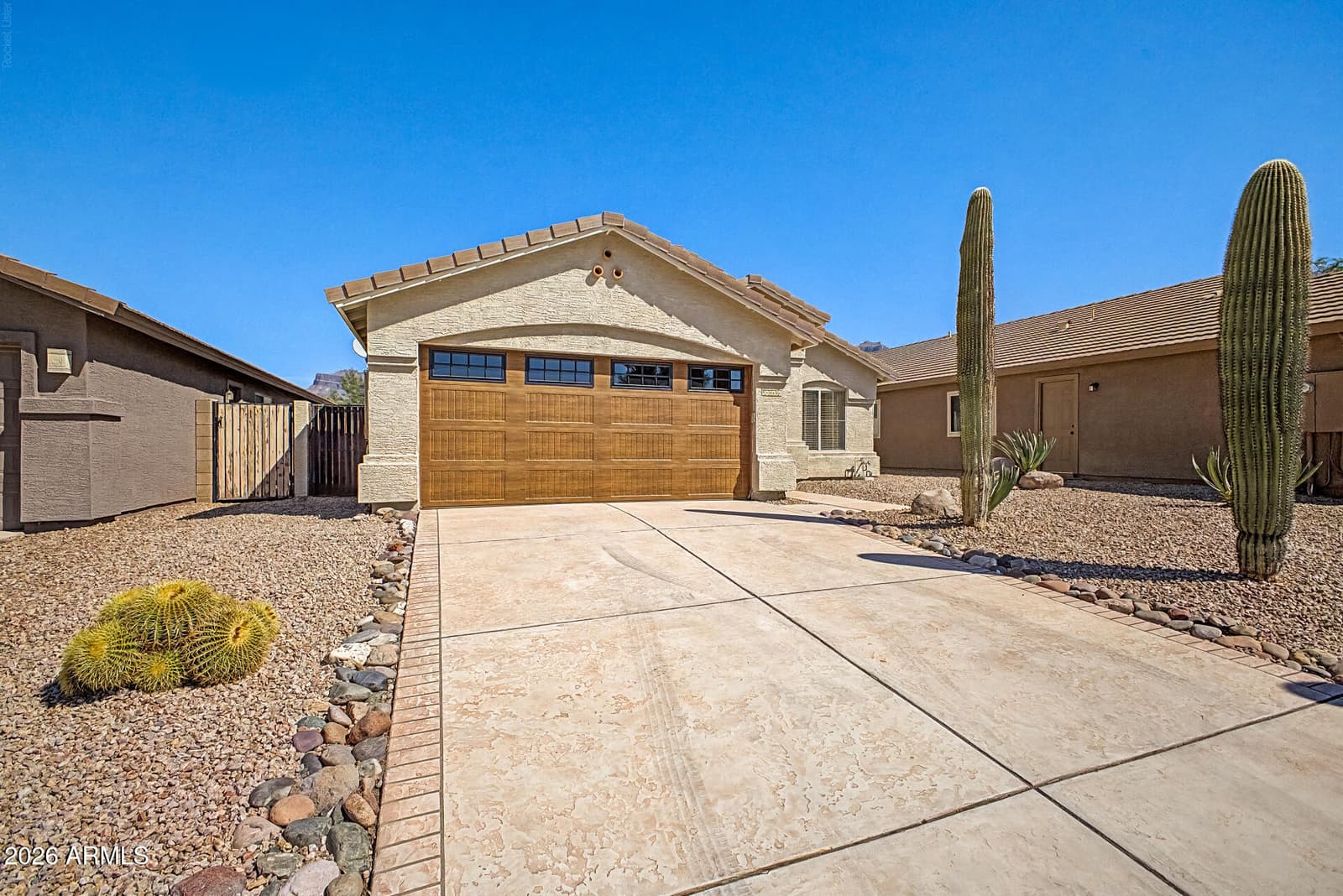 10346 E Desert Dawn Drive, Gold Canyon, AZ 85118 — photo 4 of 39