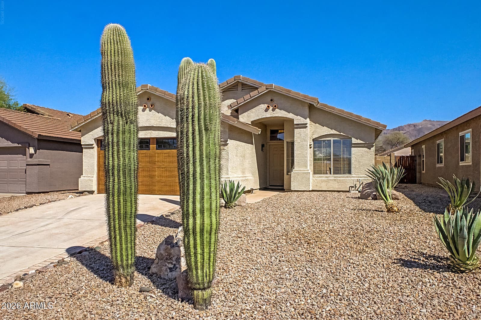 10346 E Desert Dawn Drive, Gold Canyon, AZ 85118 — photo 5 of 39