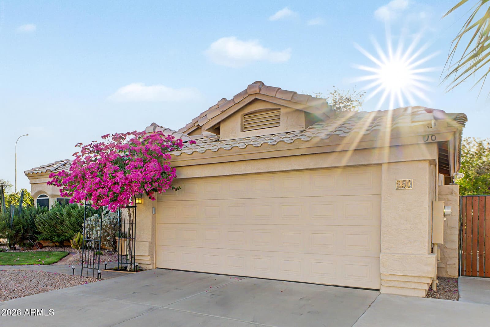 250 S Ash Drive, Chandler, AZ 85224 — photo 10 of 60