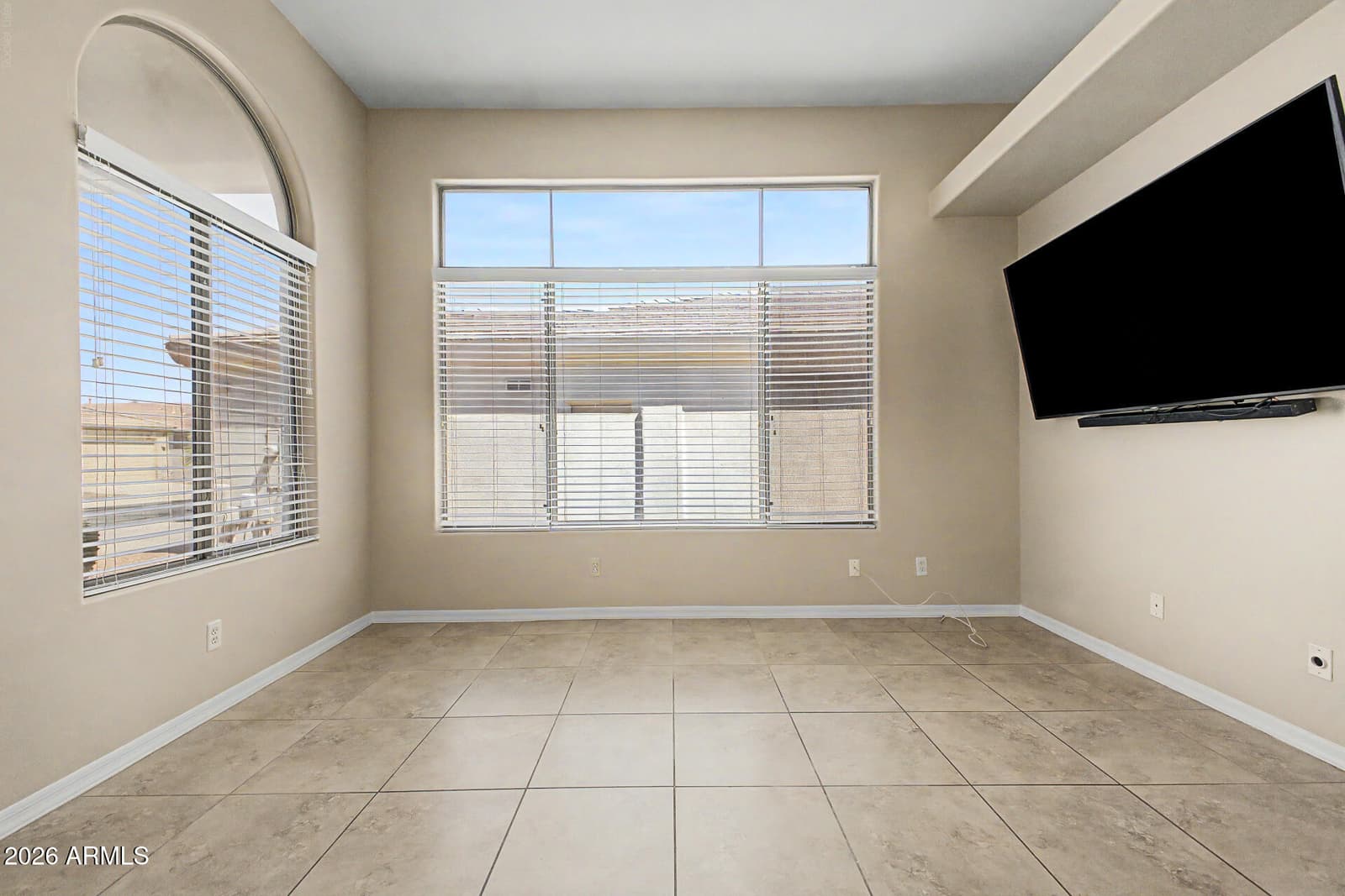 3123 E Amber Ridge Way, Phoenix, AZ 85048 — photo 5 of 34
