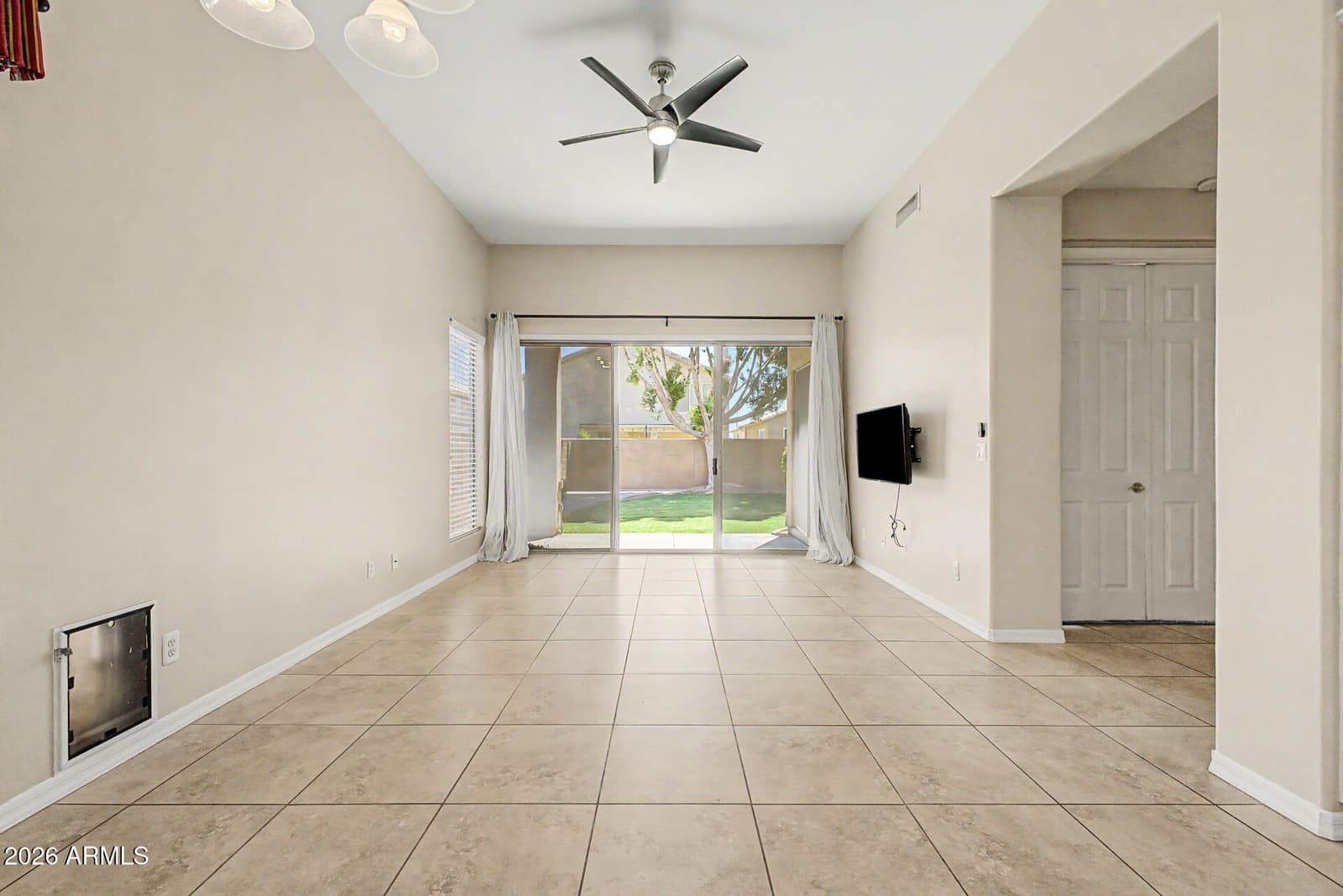3123 E Amber Ridge Way, Phoenix, AZ 85048 — photo 7 of 34