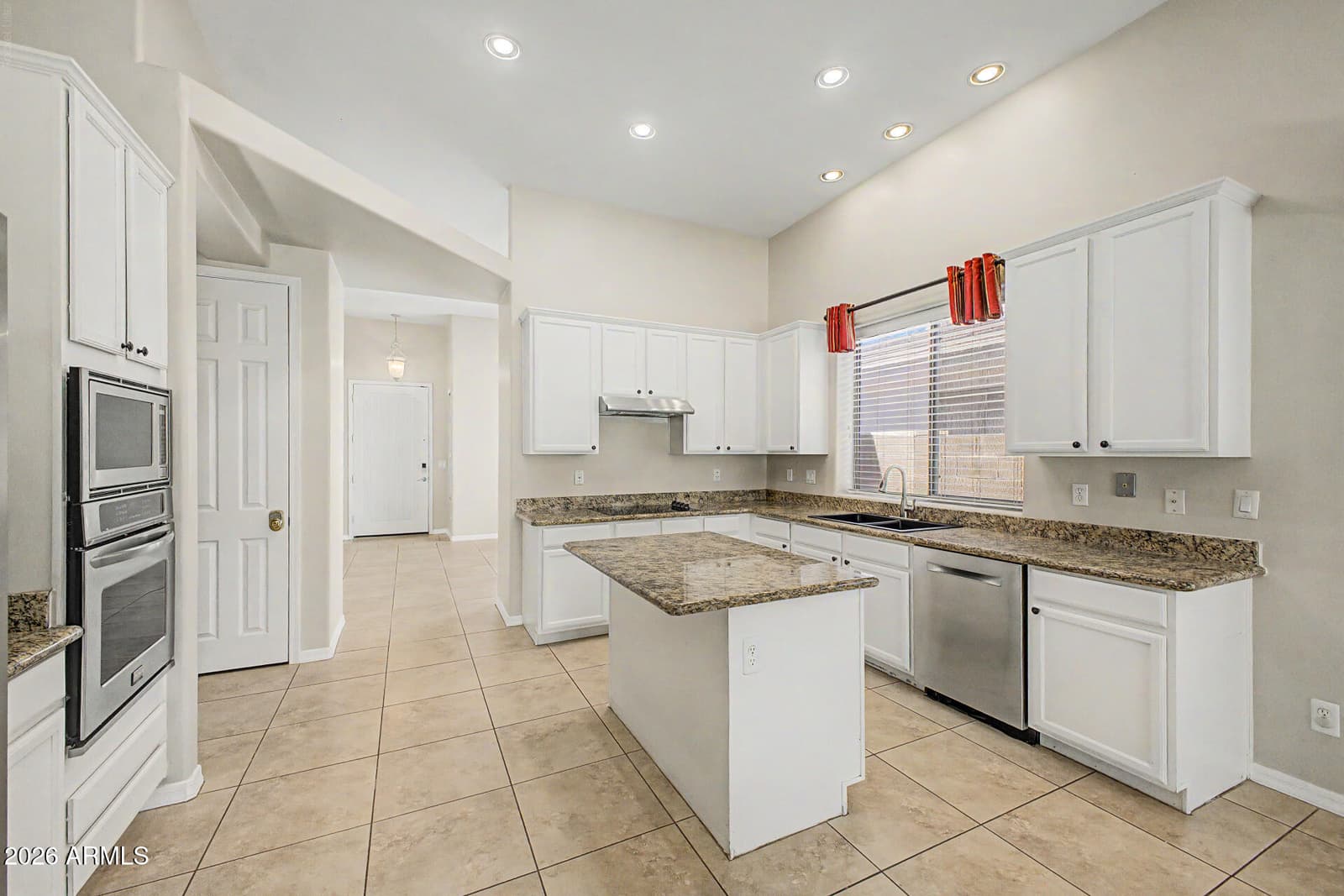 3123 E Amber Ridge Way, Phoenix, AZ 85048 — photo 11 of 34
