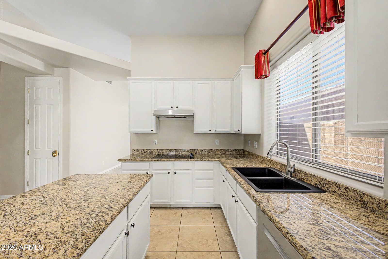 3123 E Amber Ridge Way, Phoenix, AZ 85048 — photo 12 of 34