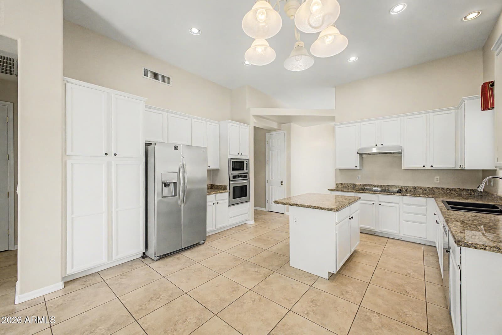 3123 E Amber Ridge Way, Phoenix, AZ 85048 — photo 13 of 34