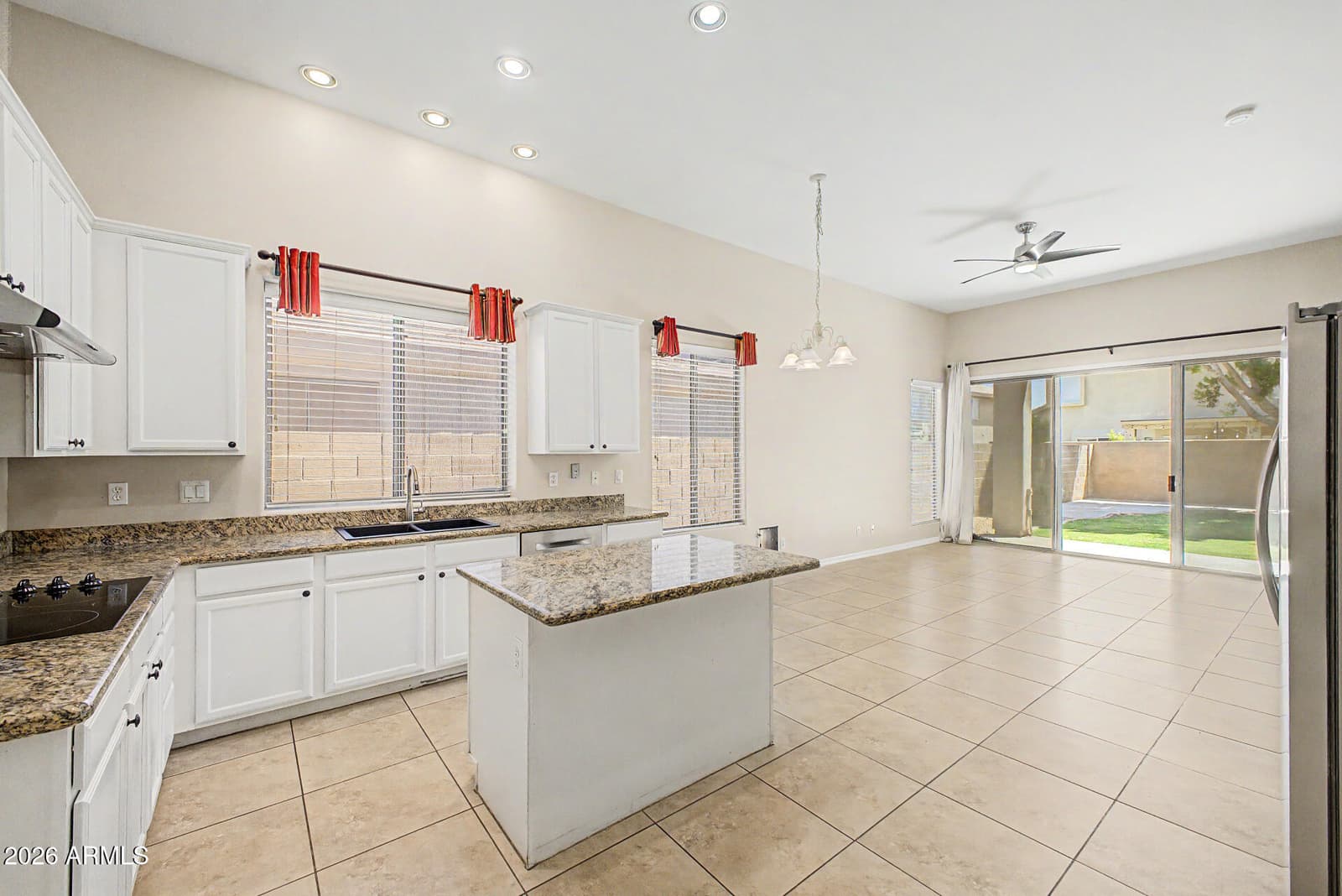 3123 E Amber Ridge Way, Phoenix, AZ 85048 — photo 14 of 34
