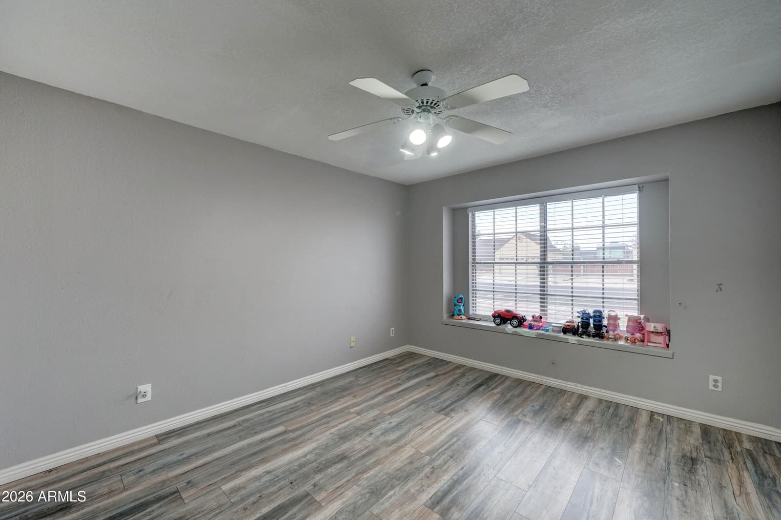 6926 W Sunnyside Drive, Peoria, AZ 85345 — photo 16 of 36
