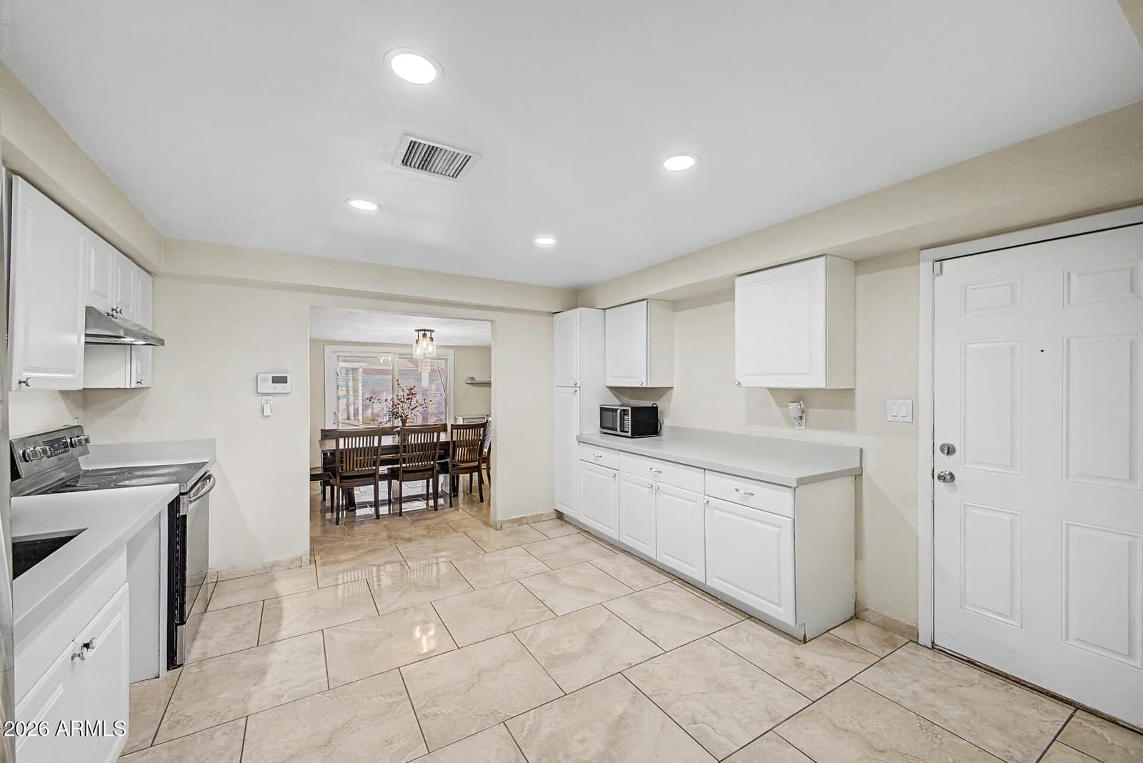 4657 N 79th Drive, Phoenix, AZ 85033 — photo 10 of 29