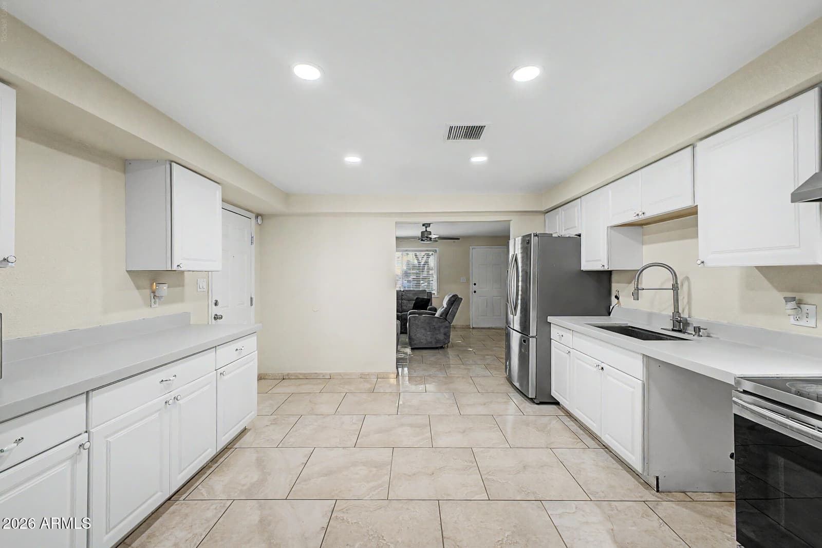 4657 N 79th Drive, Phoenix, AZ 85033 — photo 12 of 29