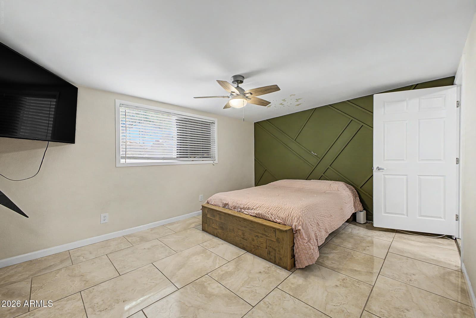 4657 N 79th Drive, Phoenix, AZ 85033 — photo 15 of 29