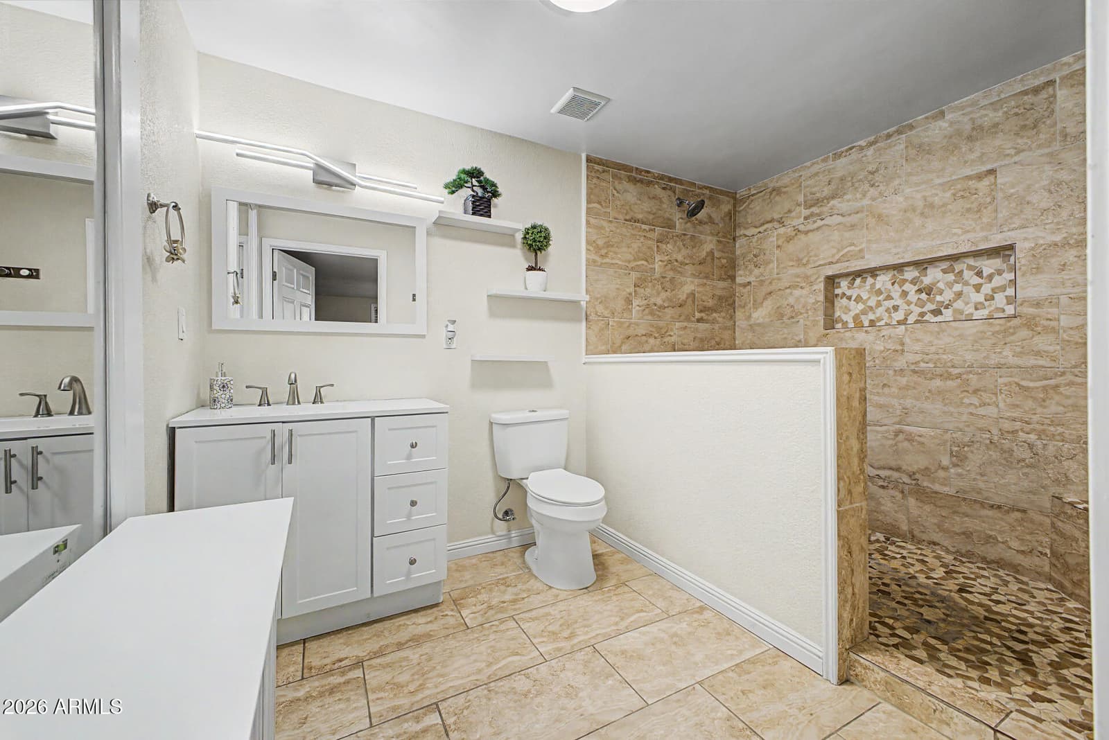 4657 N 79th Drive, Phoenix, AZ 85033 — photo 16 of 29