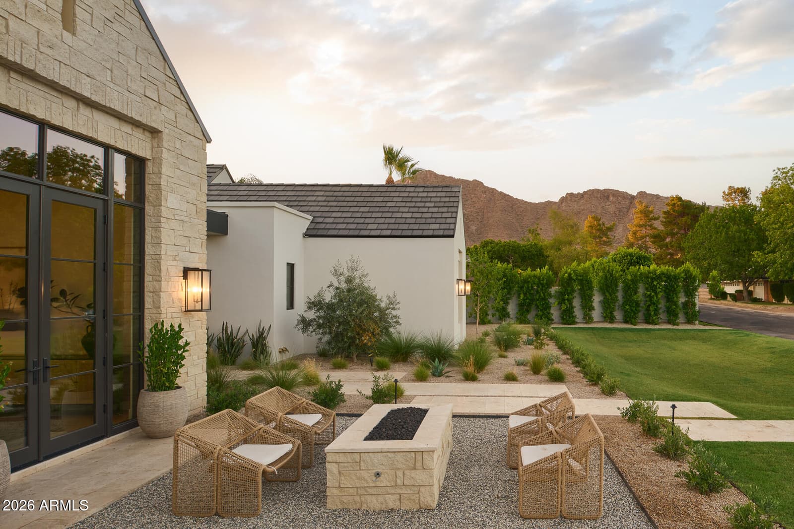 4220 N 57th Place, Phoenix, AZ 85018 — photo 12 of 32