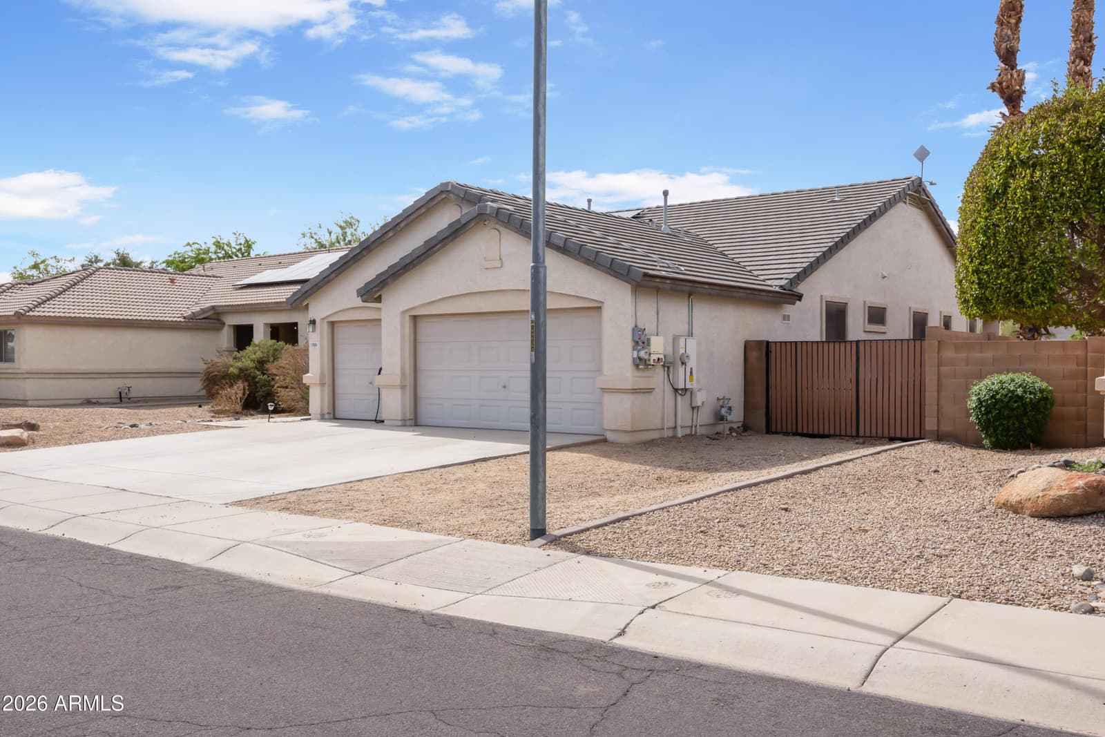17626 N 168th Drive, Surprise, AZ 85374 — photo 3 of 28