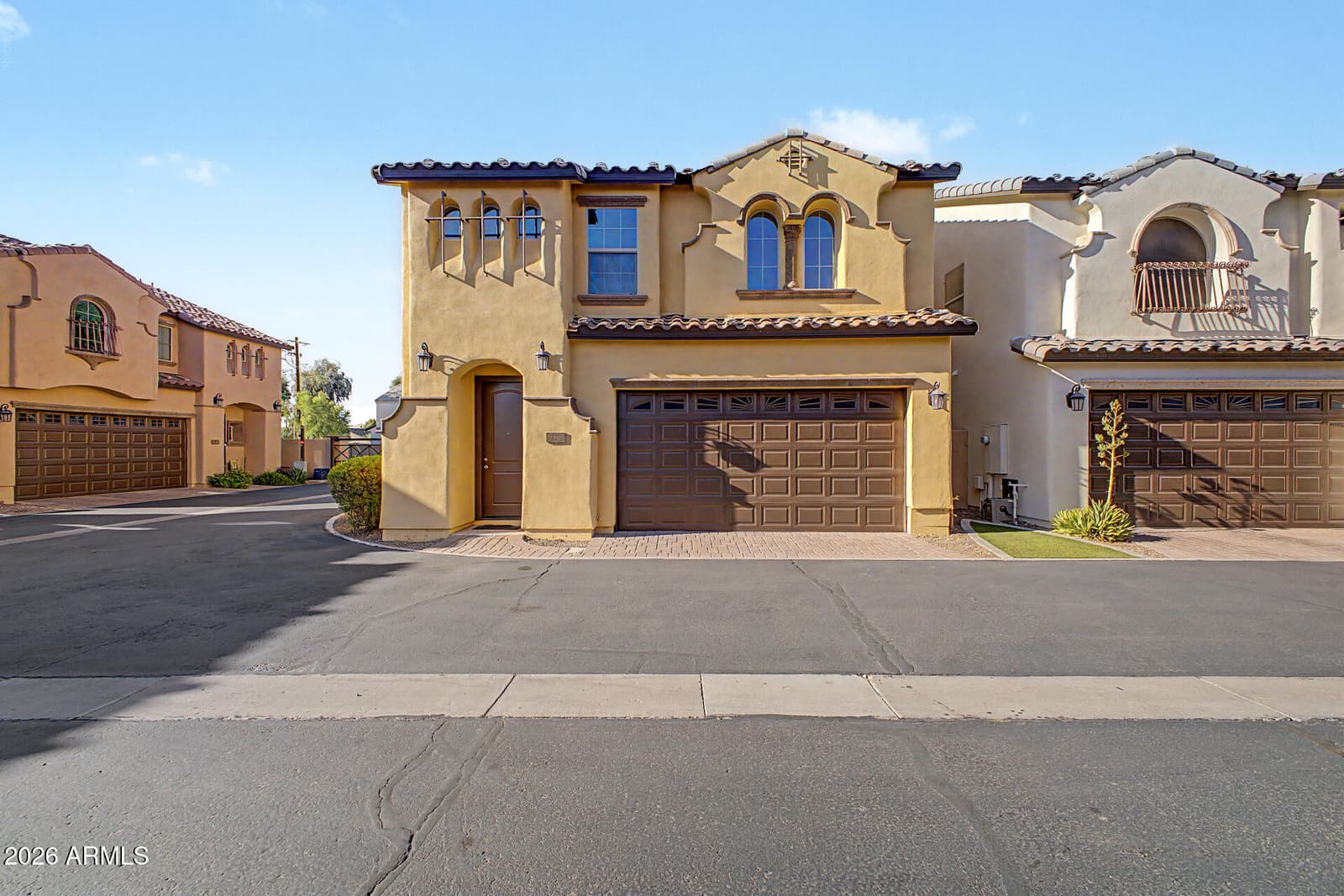 3345 E Pinchot Avenue 12, Phoenix, AZ 85018 — photo 1 of 31
