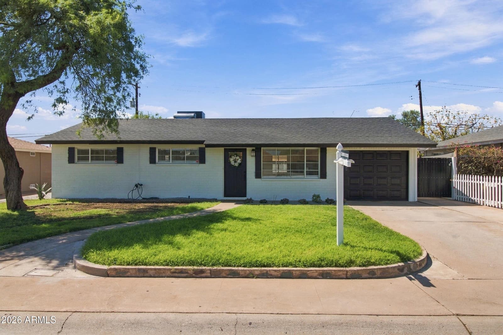 3112 N 37th Avenue, Phoenix, AZ 85019 — photo 13 of 33