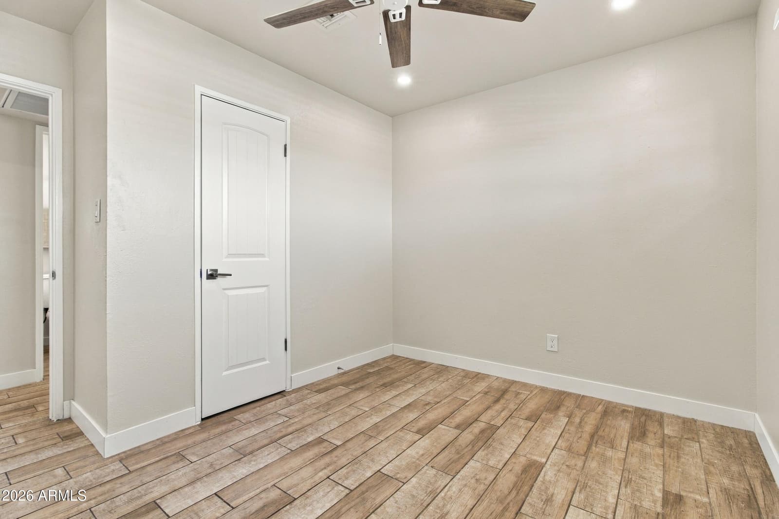3112 N 37th Avenue, Phoenix, AZ 85019 — photo 31 of 33