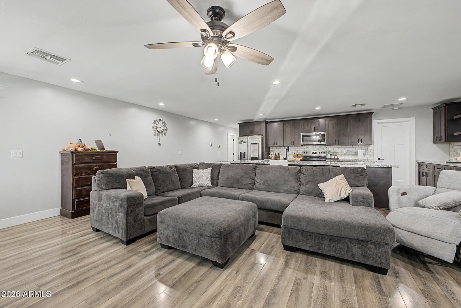 4924 S 23rd Avenue, Phoenix, AZ 85041 — photo 5 of 28