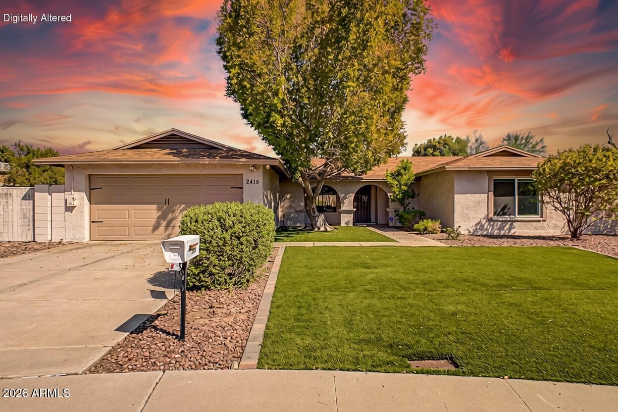 2415 W DAILEY Street, Phoenix, AZ 85023
