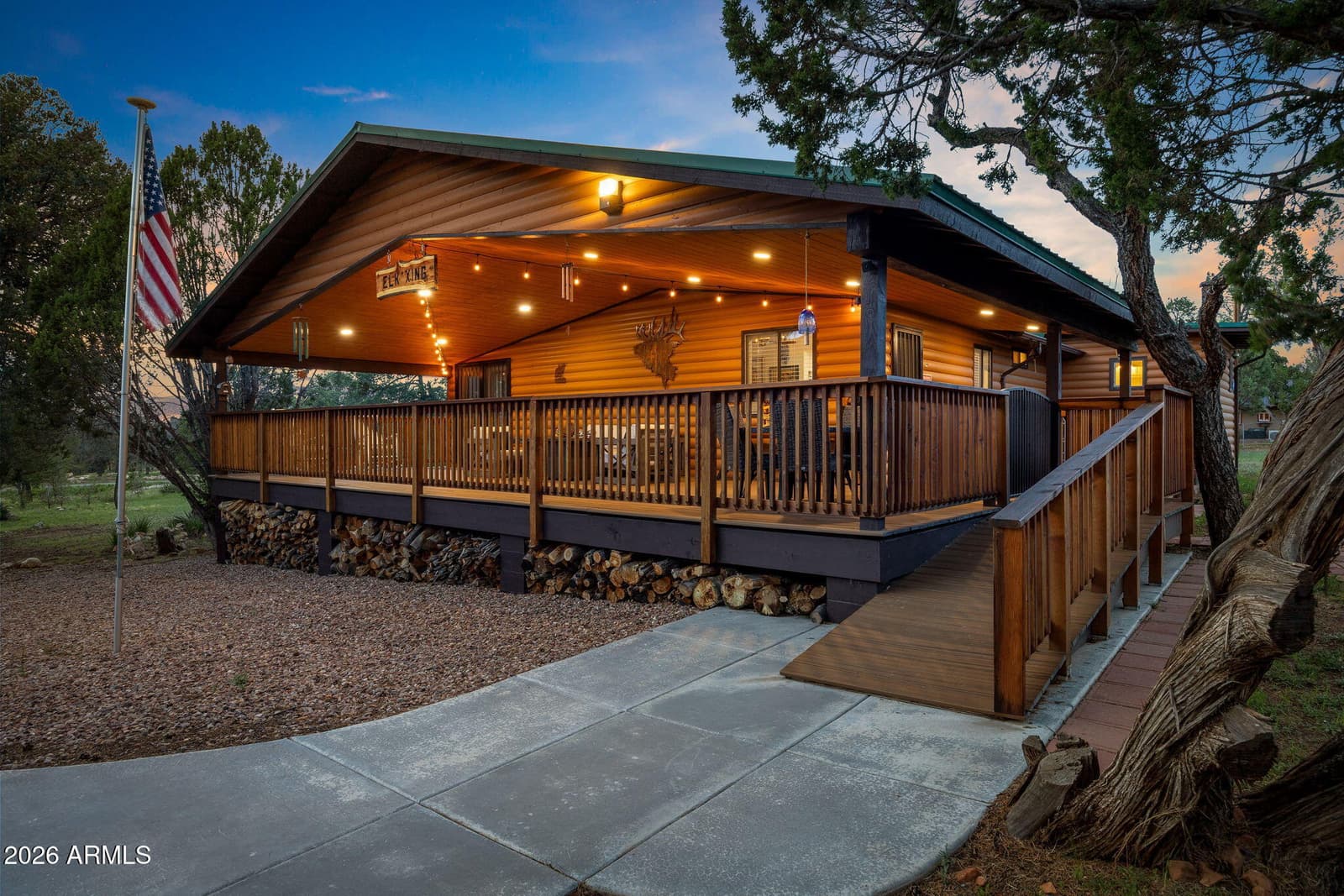 3339 Navajo Drive, Overgaard, AZ 85933 — photo 1 of 35