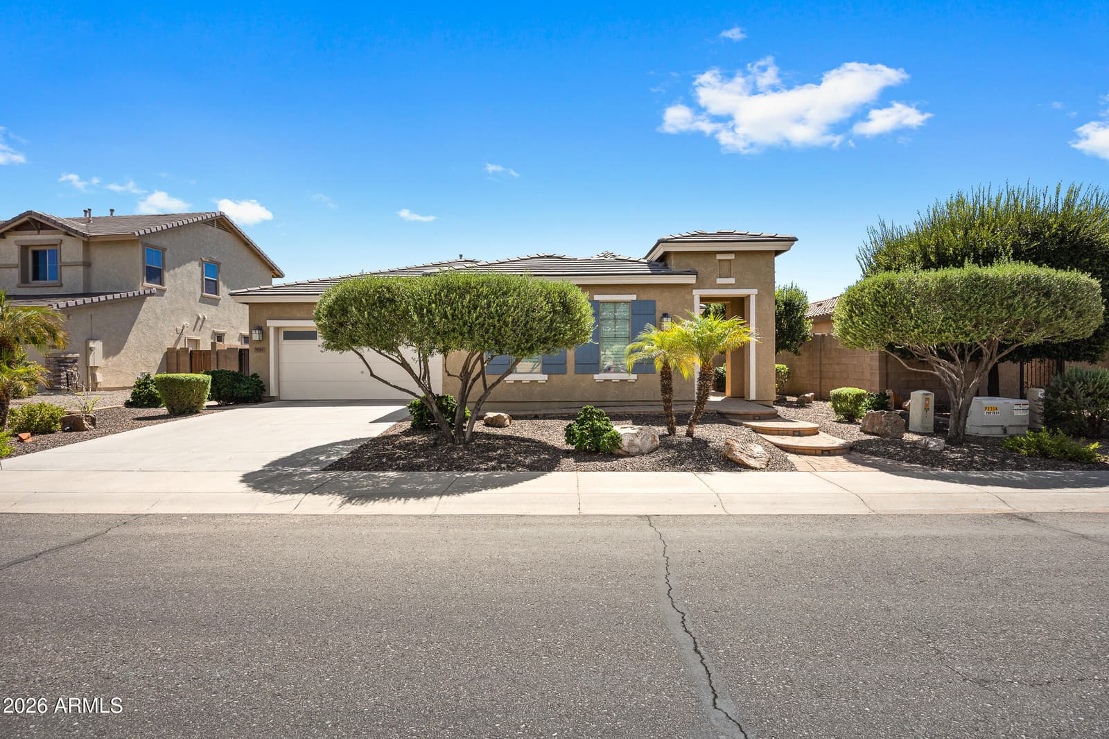 957 E Rojo Way, Gilbert, AZ 85297 — photo 39 of 91