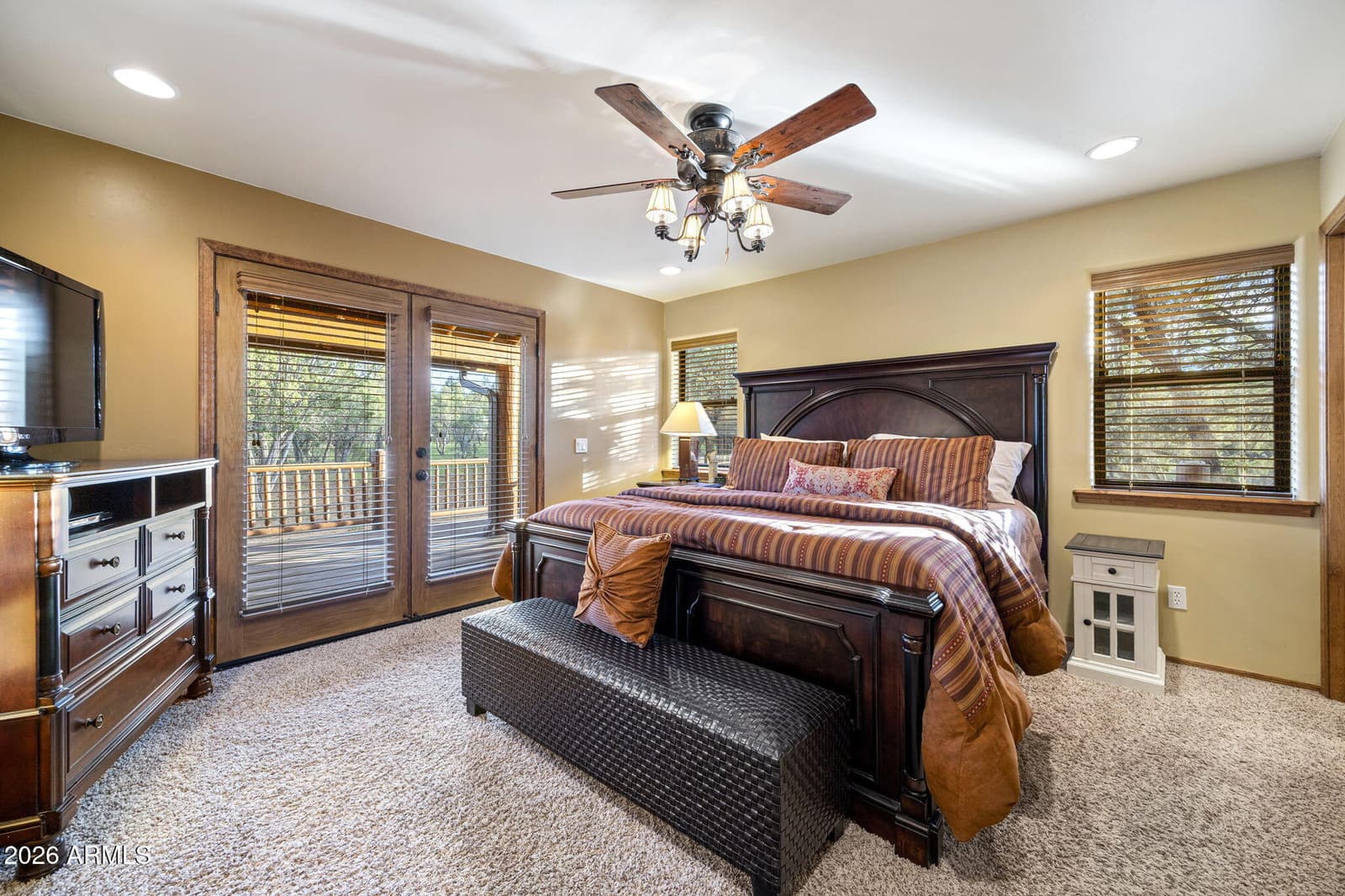 2818 Constellation Lane, Overgaard, AZ 85933 — photo 17 of 45