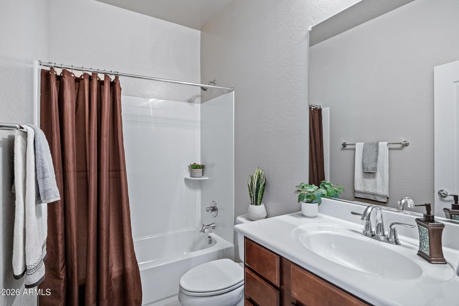 957 E Rojo Way, Gilbert, AZ 85297 — photo 11 of 91
