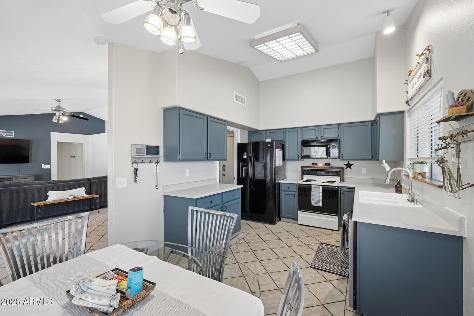 6416 E Encanto Street, Mesa, AZ 85205 — photo 11 of 36