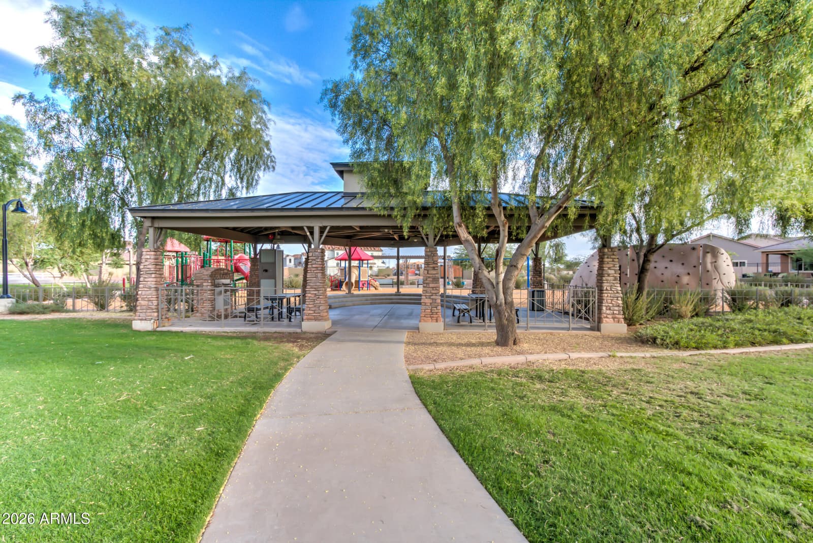 957 E Rojo Way, Gilbert, AZ 85297 — photo 55 of 91