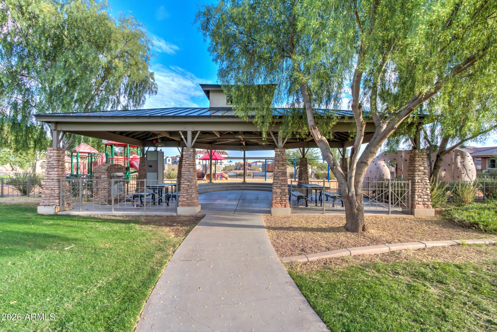957 E Rojo Way, Gilbert, AZ 85297 — photo 56 of 91
