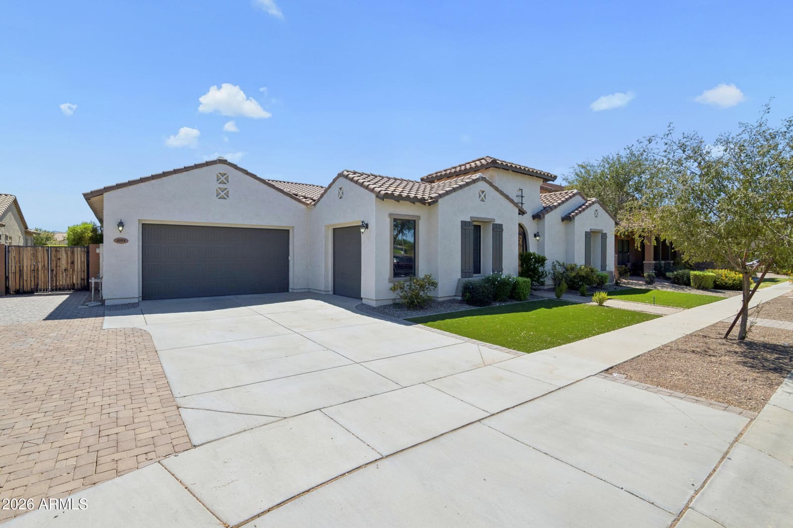 3153 E Red Oak Court, Gilbert, AZ 85297 — photo 3 of 66