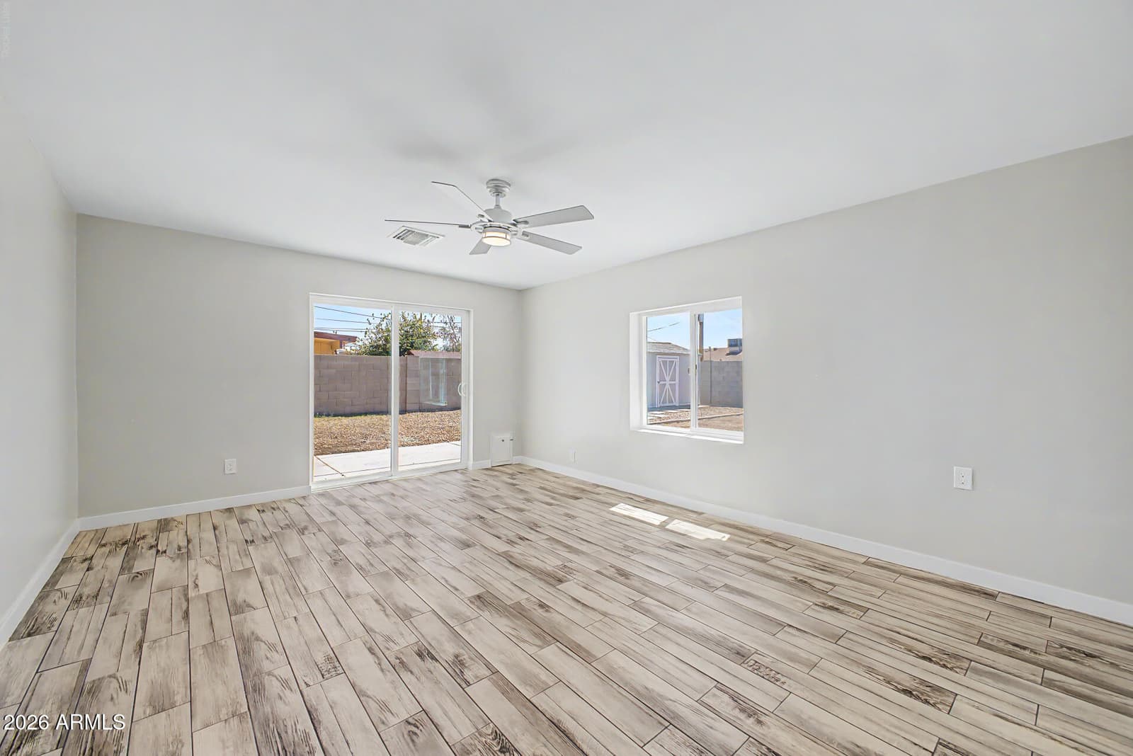 4937 W Sierra Vista Drive, Glendale, AZ 85301 — photo 11 of 34