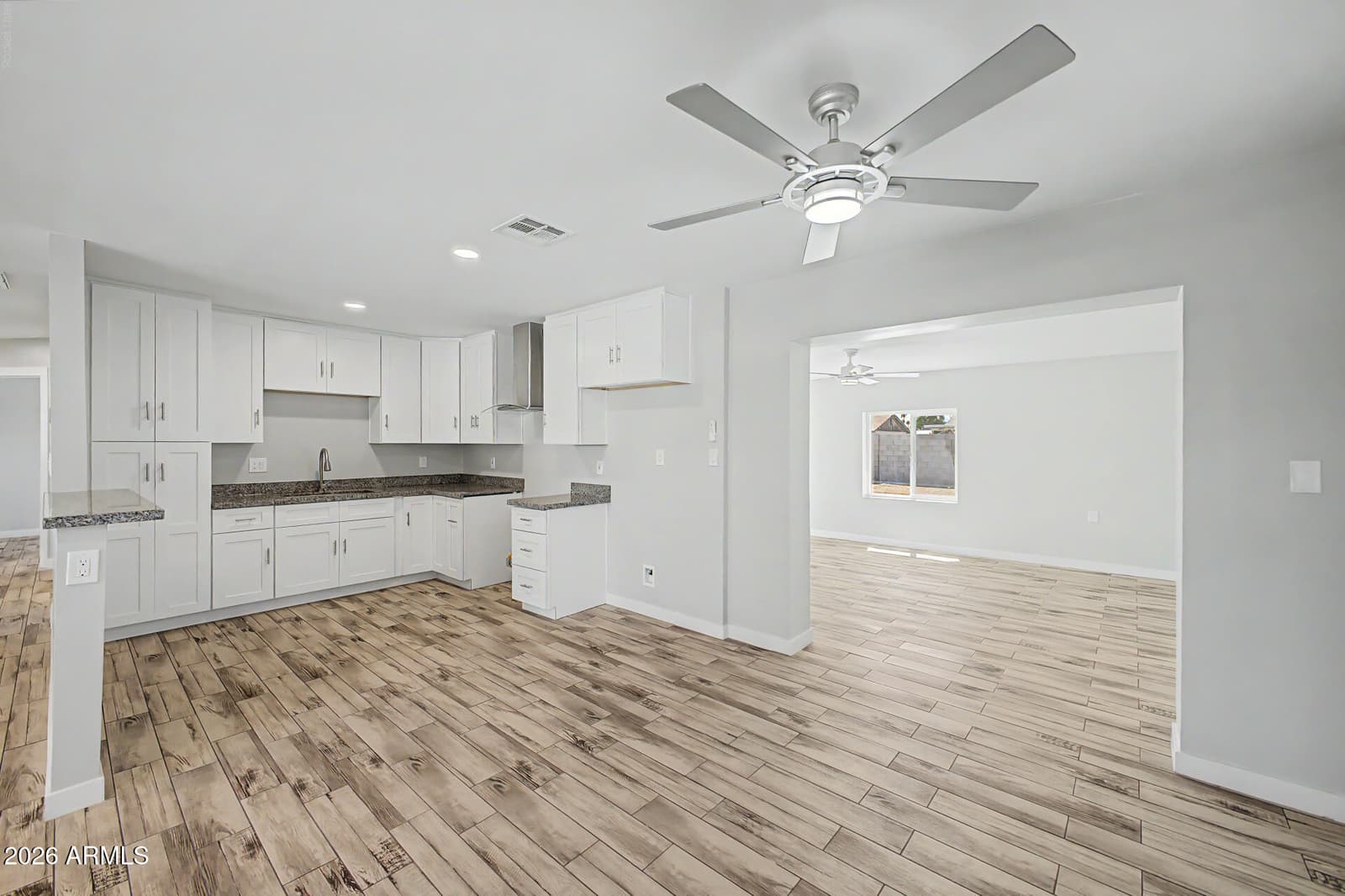 4937 W Sierra Vista Drive, Glendale, AZ 85301 — photo 13 of 34