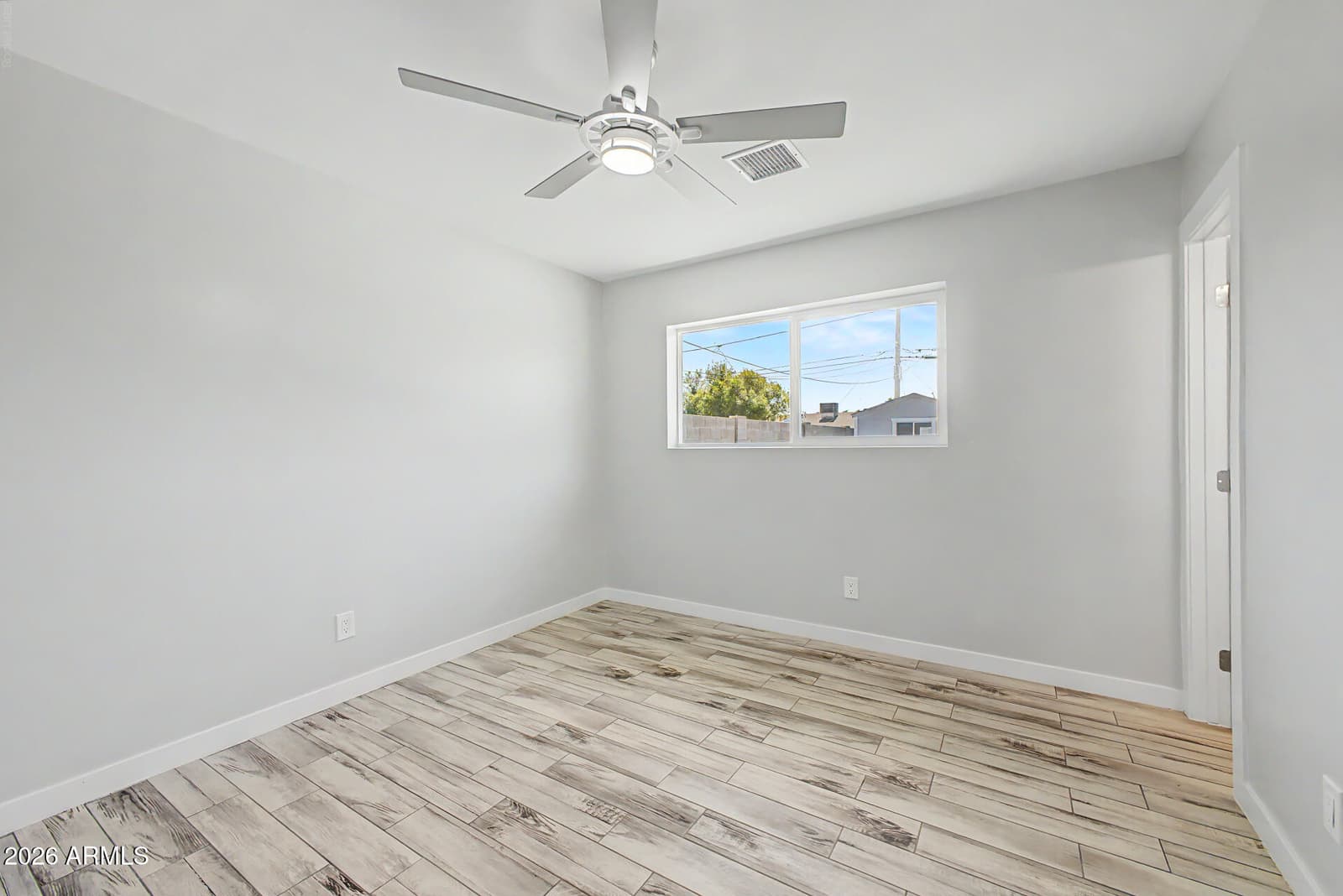 4937 W Sierra Vista Drive, Glendale, AZ 85301 — photo 17 of 34