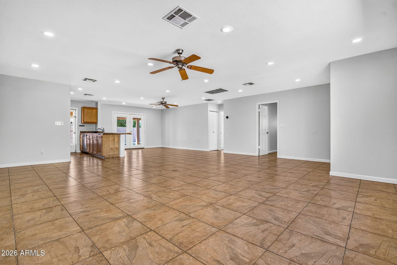 619 E Diamond Drive, Tempe, AZ 85283 — photo 7 of 42