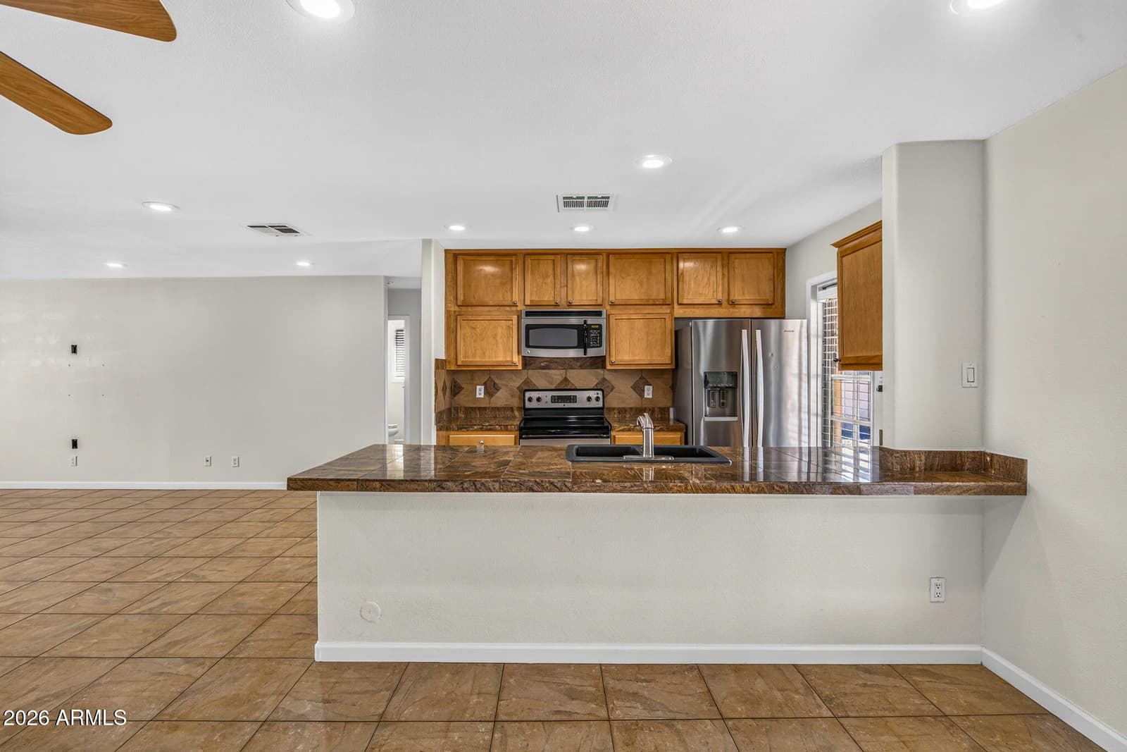 619 E Diamond Drive, Tempe, AZ 85283 — photo 10 of 42