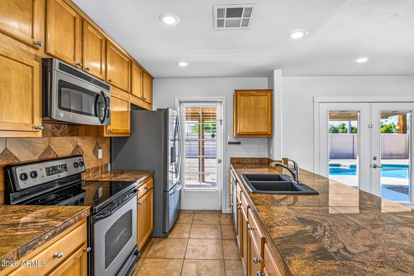 619 E Diamond Drive, Tempe, AZ 85283 — photo 8 of 42