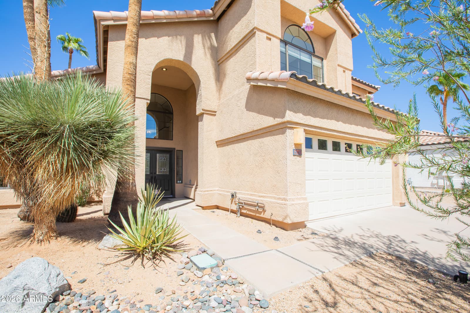 9048 E Blanche Drive, Scottsdale, AZ 85260 — photo 2 of 41
