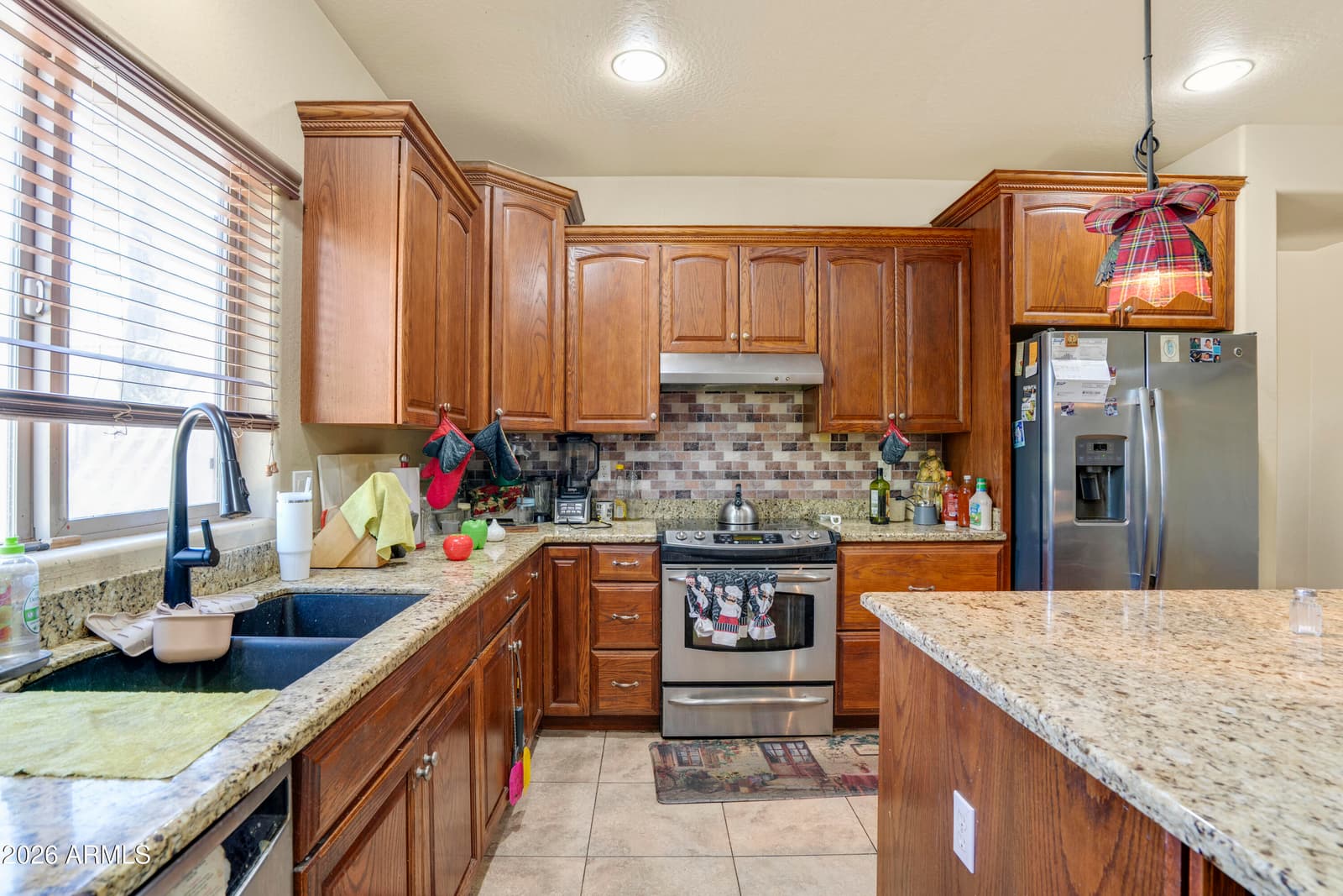 7612 N 81st Lane, Glendale, AZ 85303 — photo 12 of 37