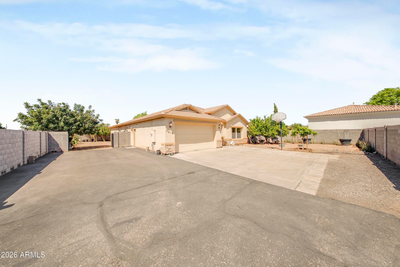7612 N 81st Lane, Glendale, AZ 85303 — photo 1 of 37