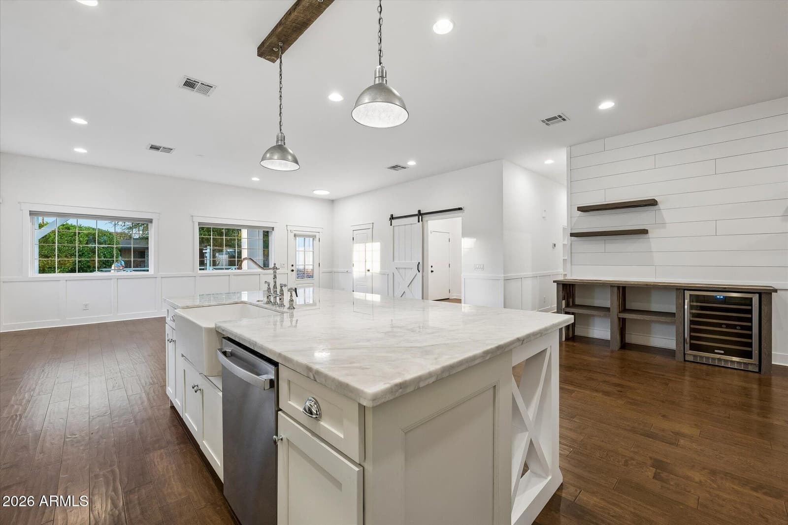 4311 E Earll Drive, Phoenix, AZ 85018 — photo 8 of 37