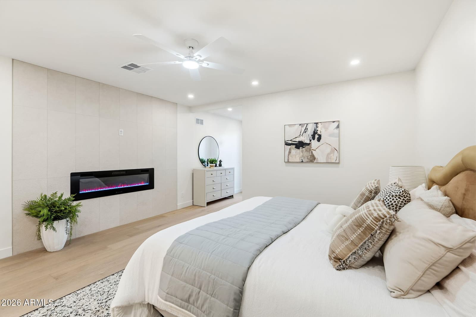 8760 E Via De Sereno, Scottsdale, AZ 85258 — photo 10 of 18