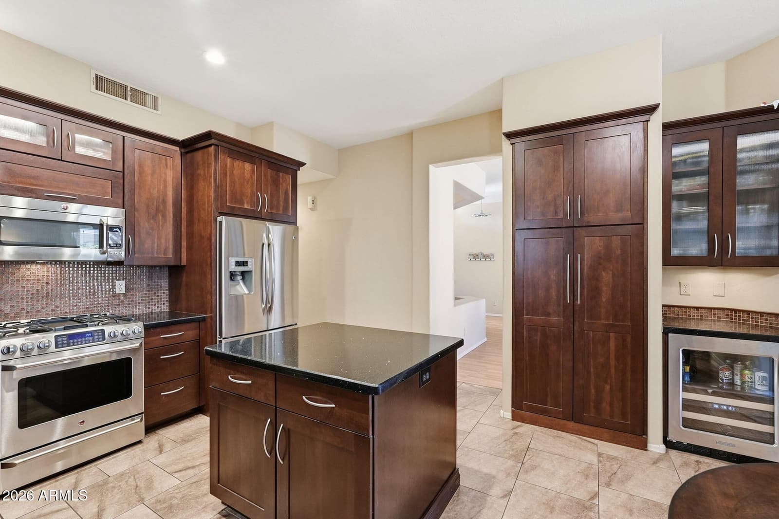 6796 W Abraham Lane, Glendale, AZ 85308 — photo 13 of 43