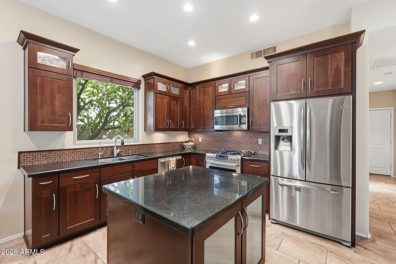 6796 W Abraham Lane, Glendale, AZ 85308 — photo 11 of 43