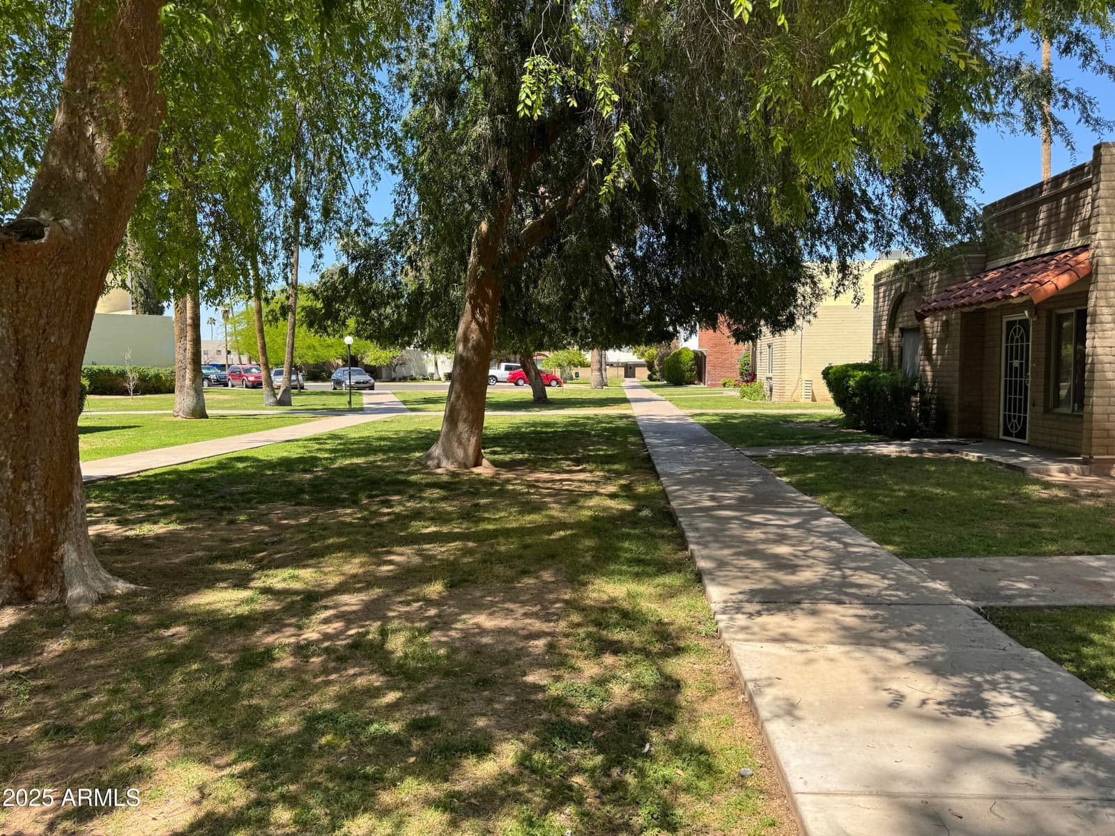 532 E 4th Place, Mesa, AZ 85203 — photo 4 of 23