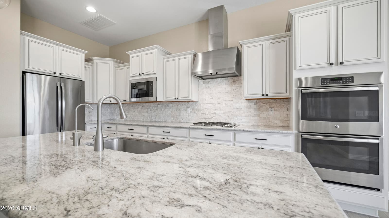 10025 W Sydney Way, Peoria, AZ 85383 — photo 12 of 39