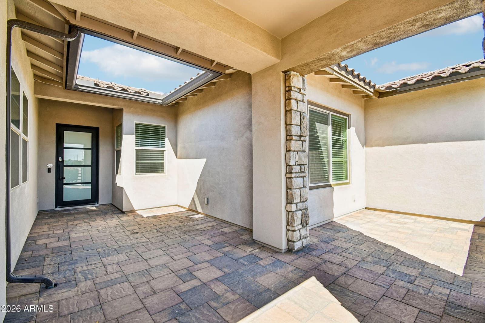 6138 S Granite Street, Gilbert, AZ 85298 — photo 8 of 31