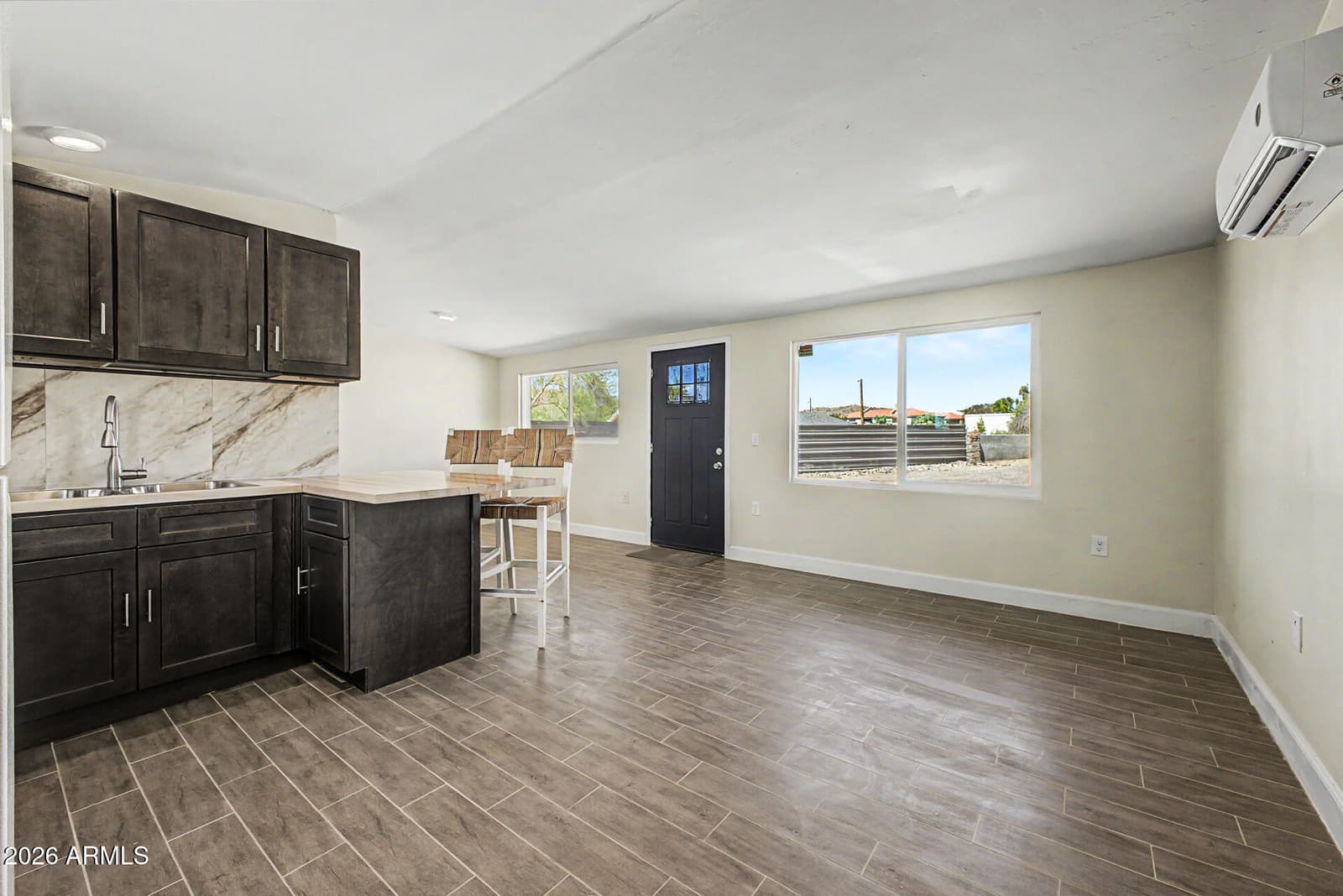 1535 E Christy Drive, Phoenix, AZ 85020 — photo 7 of 20