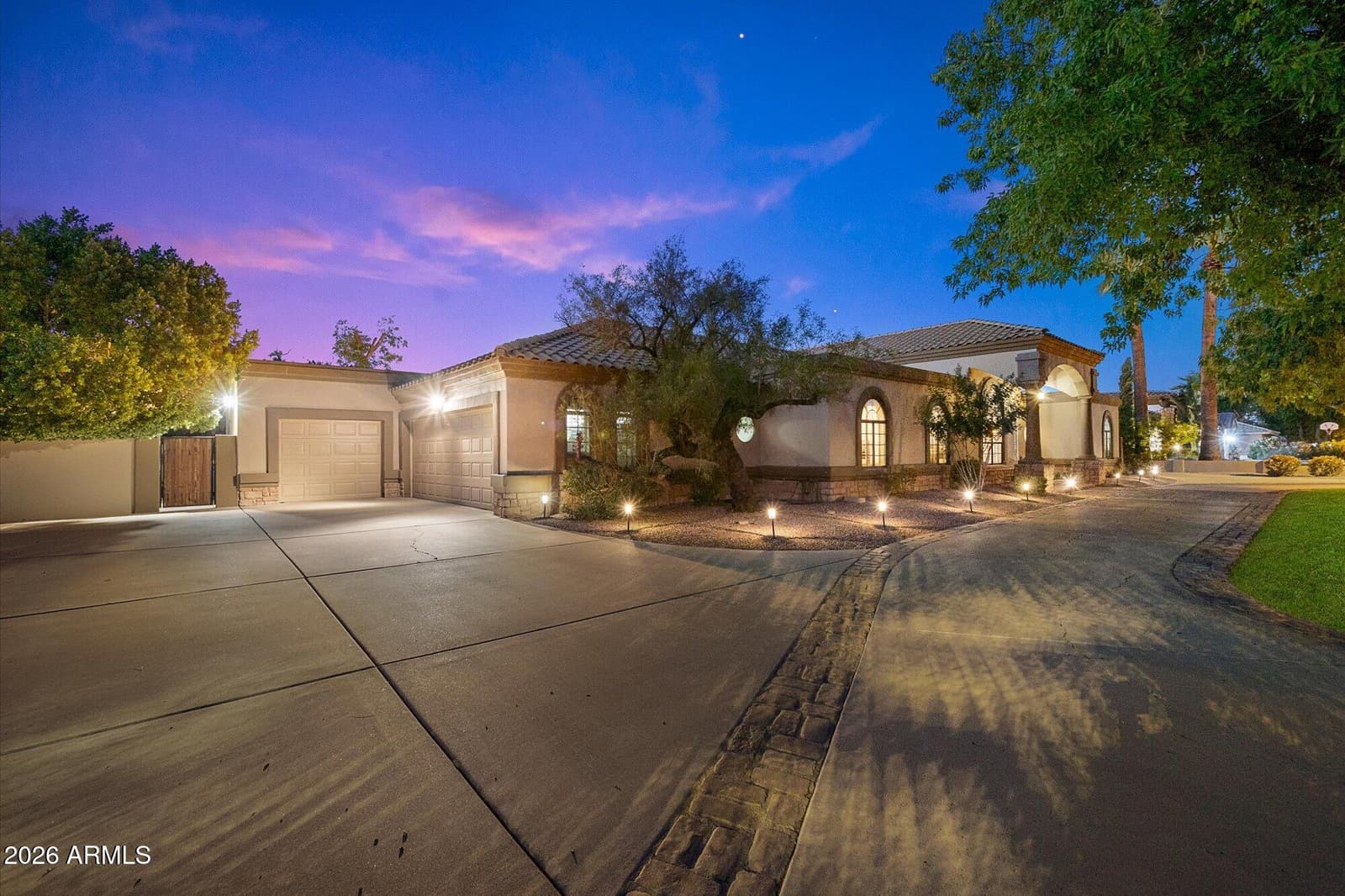 84 E Buena Vista Drive, Tempe, AZ 85284 — photo 3 of 48