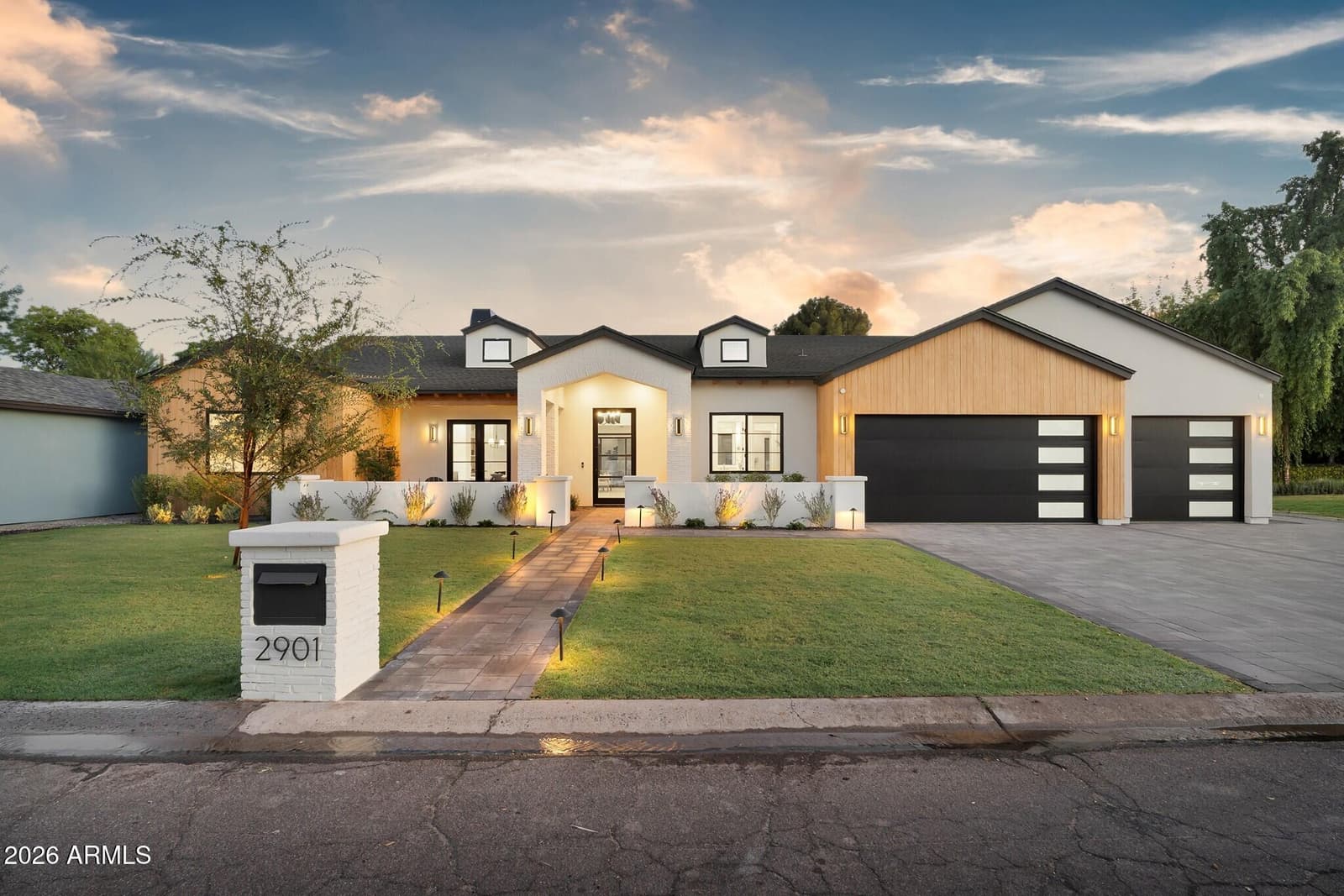 2901 E Pierson Street, Phoenix, AZ 85016 — photo 1 of 47